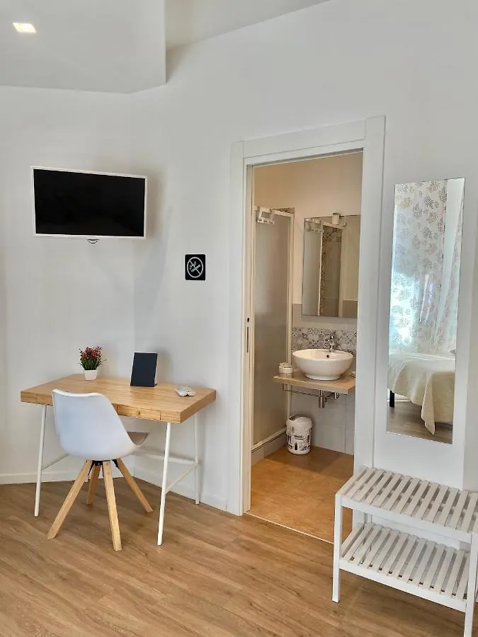 Catalogna10 Rooms 알게로 게스트하우스